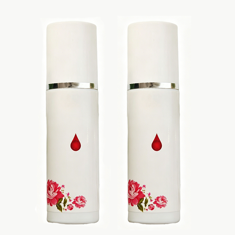 🔥Limited Time Offer ✨️Buy 3 Get 2 Free！👱‍♀️Female-friendly！🩸Prevent awkward moments！Fast Blood Stain Remover
